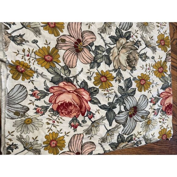 Milkmaid Goods Multicolor Daisy Floral Print Boho Muslin Swaddle Wrap Blanket - Picture 2 of 4